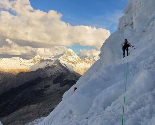 High camp 5491m Alpamayo